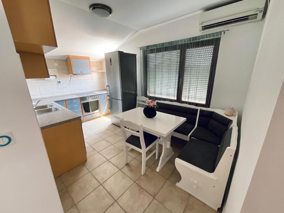Apartment Camellia Ljubuški Esterno foto